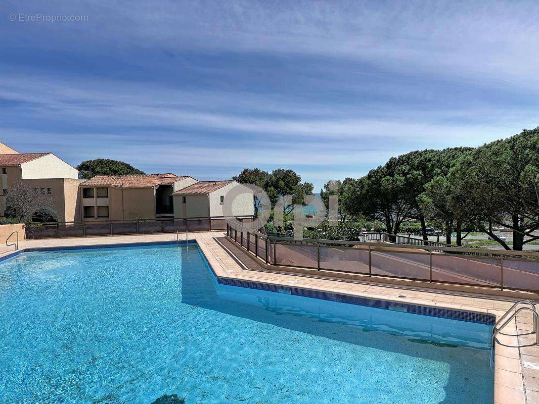 Appartement à ROQUEBRUNE-SUR-ARGENS