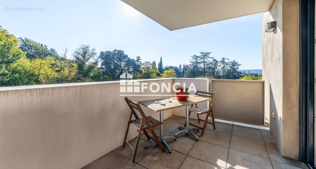 Appartement à LAVERUNE