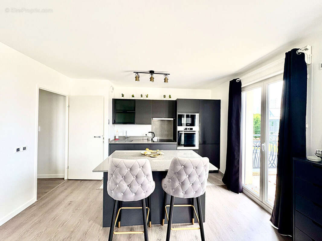 Appartement à SAINT-GRATIEN