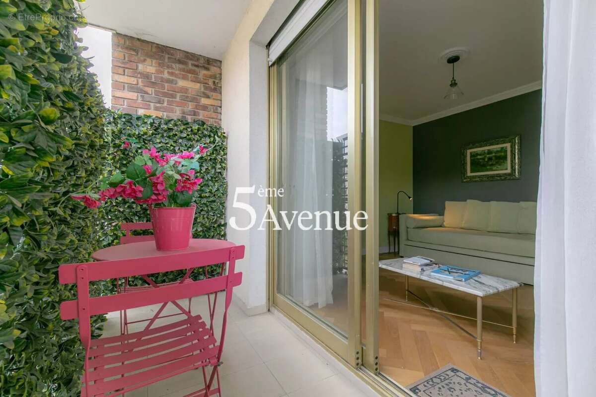 Appartement à SAINT-MAUR-DES-FOSSES