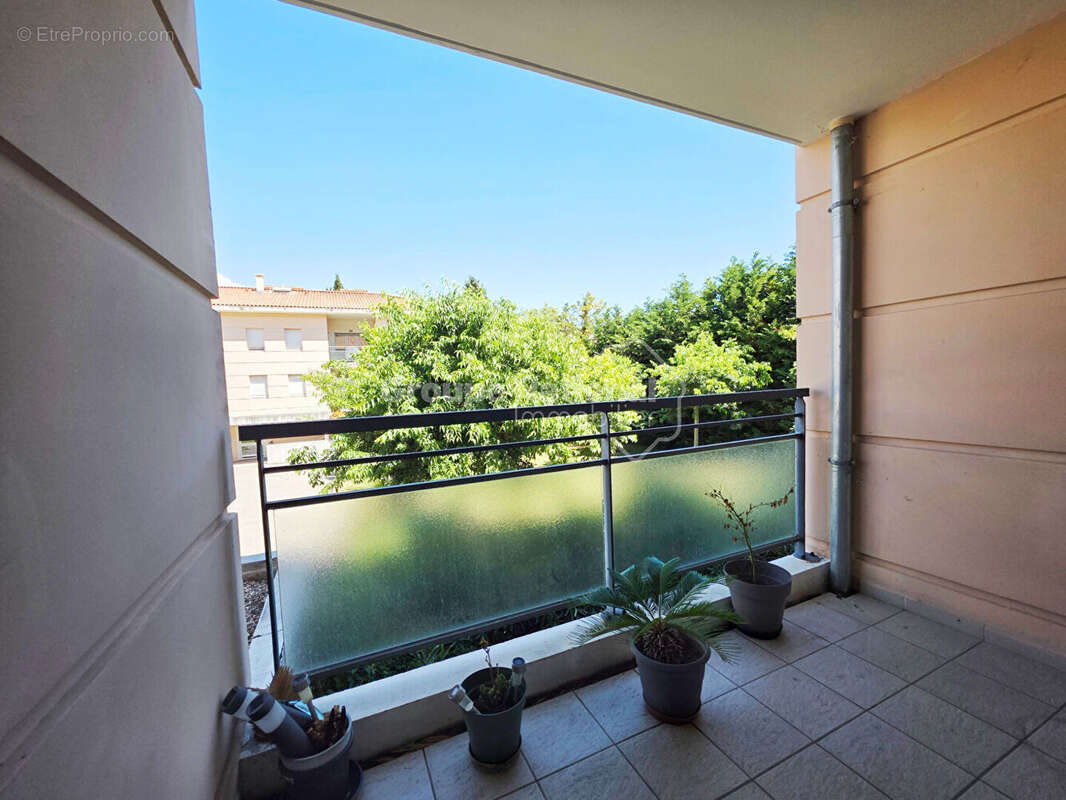 Appartement à SAINT-CHAMAS