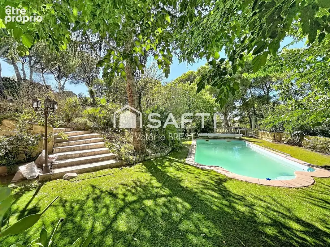 Photo 1 - Maison à ENSUES-LA-REDONNE