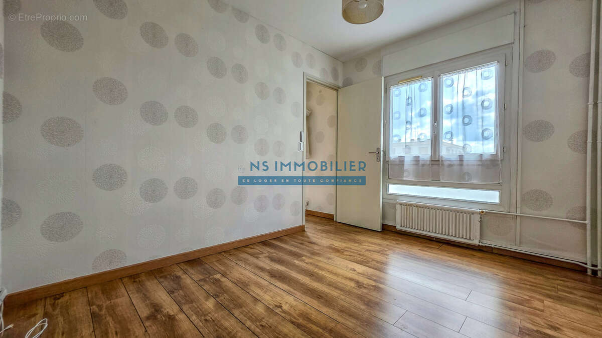 Appartement à HOUILLES
