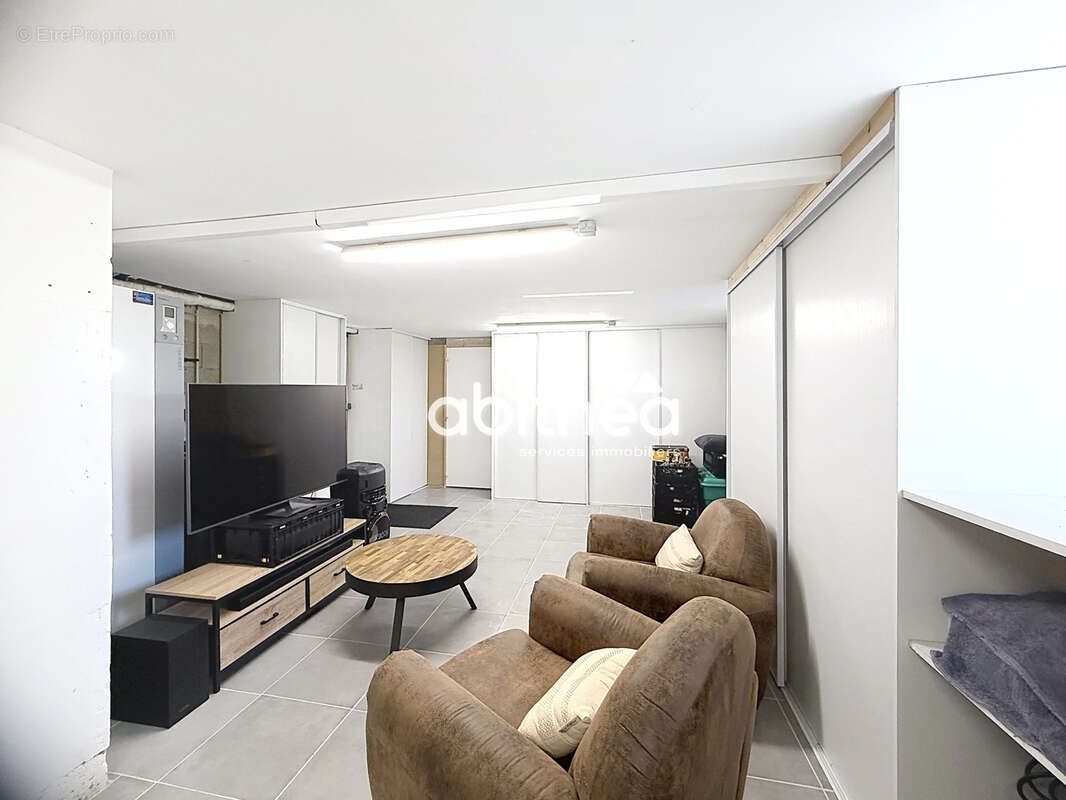 La BOIXE - VARS, Maison rénovée de 140 m2 avec sous sol aménagé - 5 chambres - photo 13