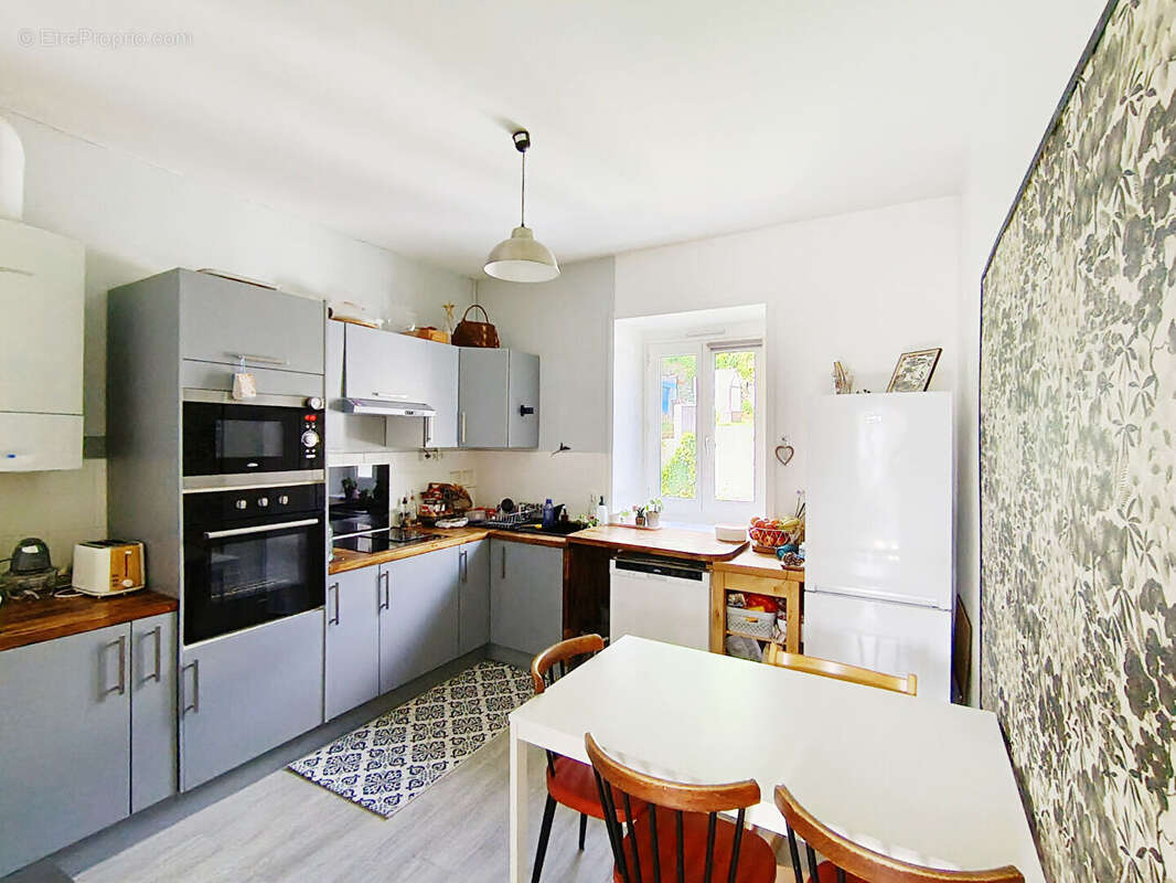 Appartement à QUIMPERLE