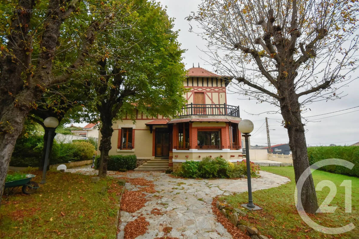 Maison à BRIOUDE