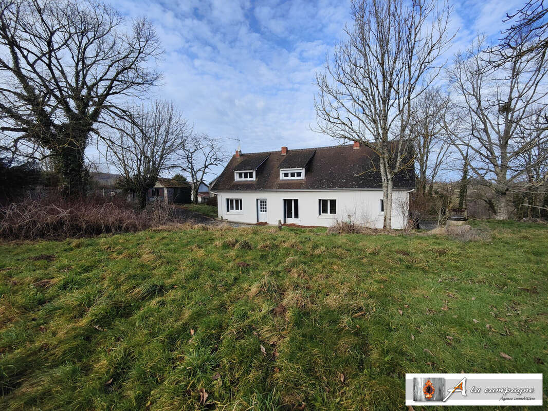 Maison à LAPEYROUSE