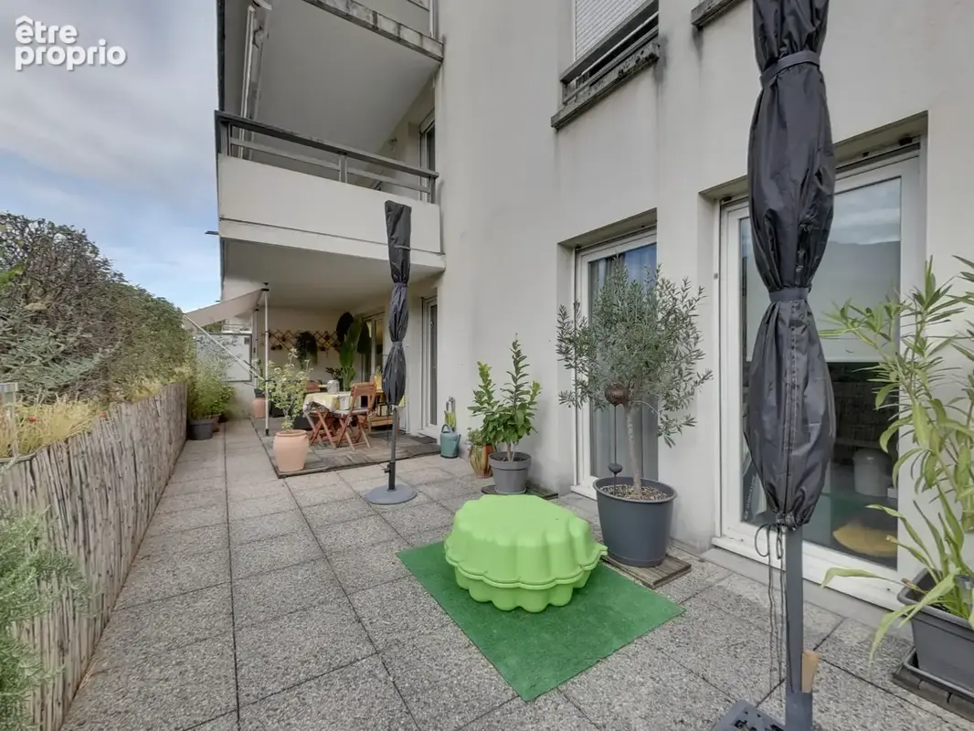 Superbe 3 pièces + cuisine de 63m2 en rez de terrasse sans vis à vis echirolles limite bresson - photo 11