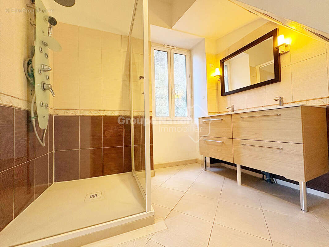 Maison 4 pièces à vendre au centre de Grans - Réf 3932 - photo 9