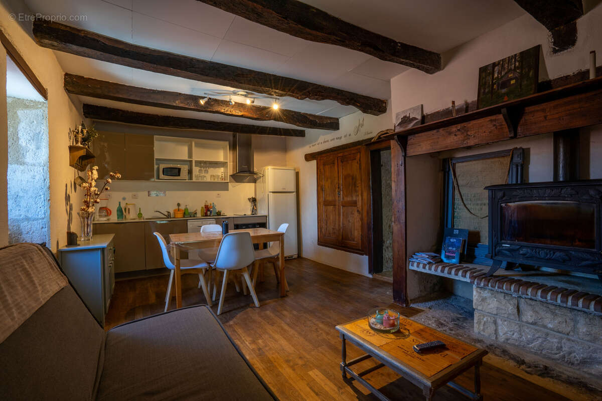 Maison à BAGAT-EN-QUERCY