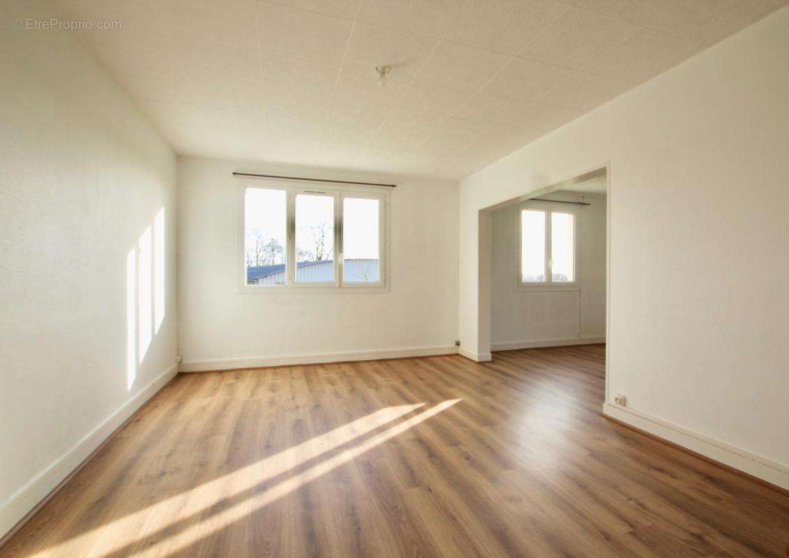 Maison à PLOUER-SUR-RANCE