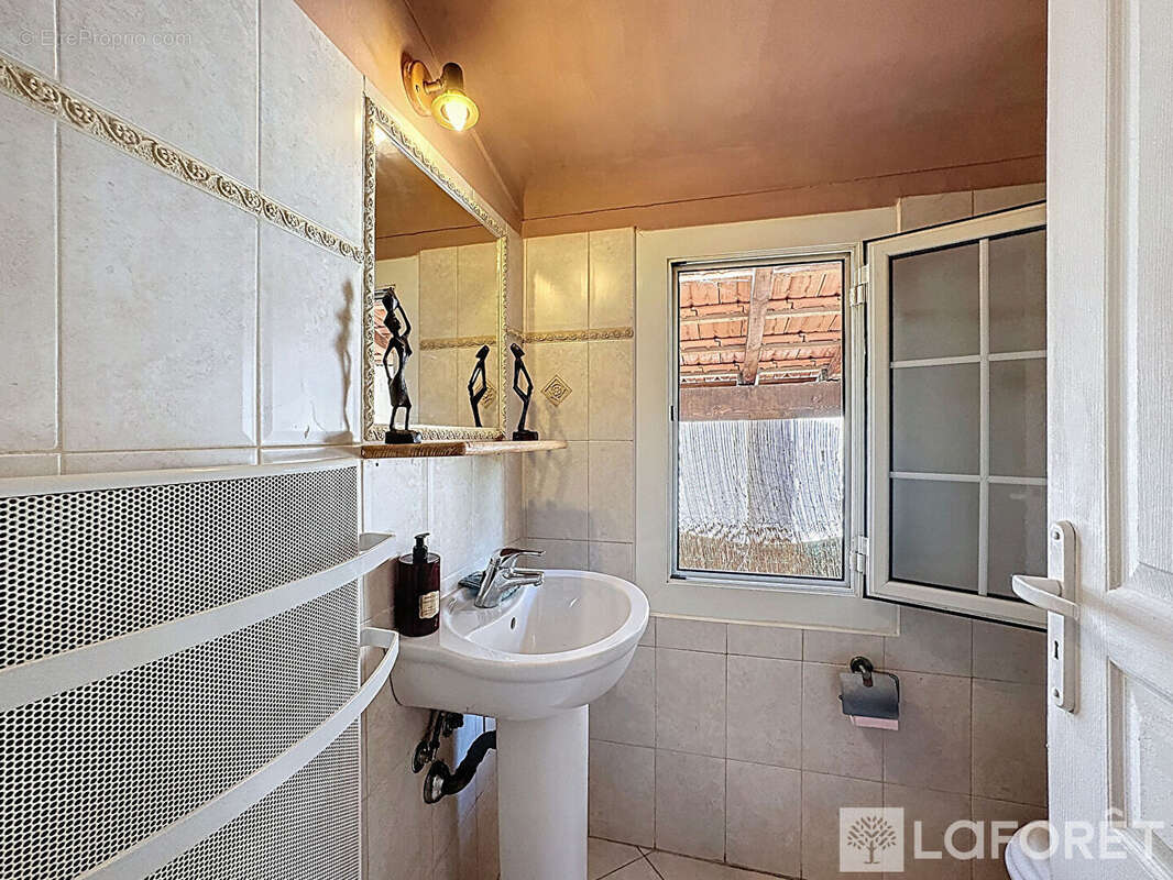 Appartement à ROQUEBRUNE-CAP-MARTIN