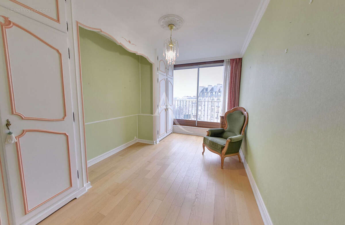Appartement à PARIS-11E