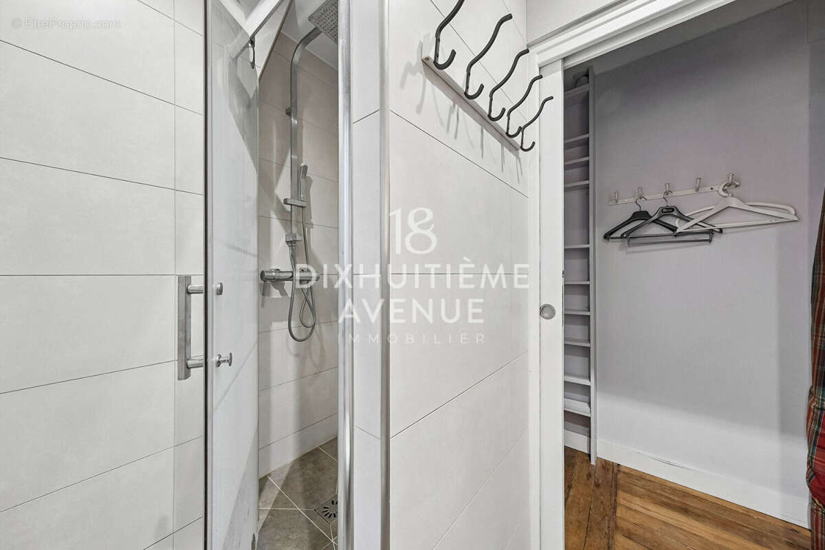 Appartement à PARIS-18E