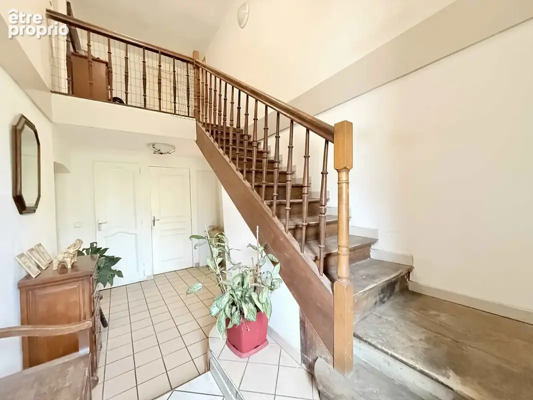 Maison familiale de 246 m2 + maison 104 m2 sur 2500M2 de terrain - photo 12