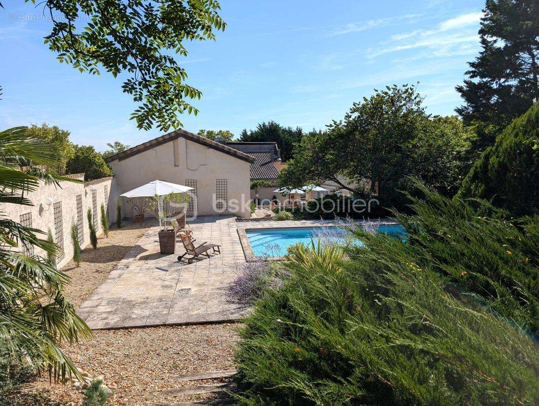 Maison à LE MAS-D'AGENAIS