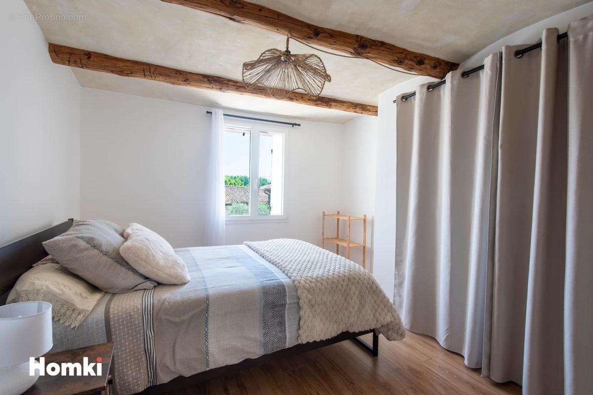 Maison à ORGON