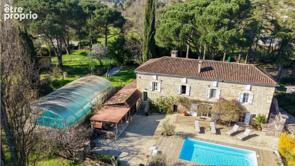 Domaine de caractère rénové avec gîtes, parc arboré et double pi - photo 2