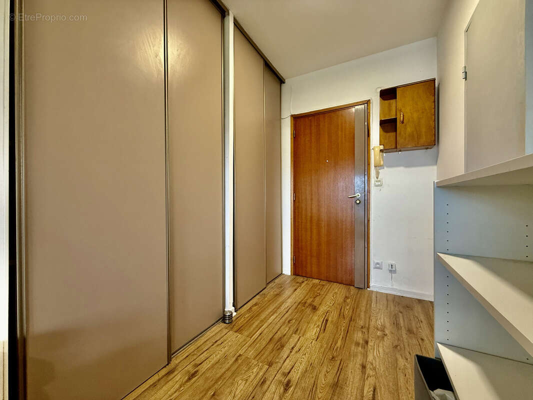 Appartement à LYON-8E
