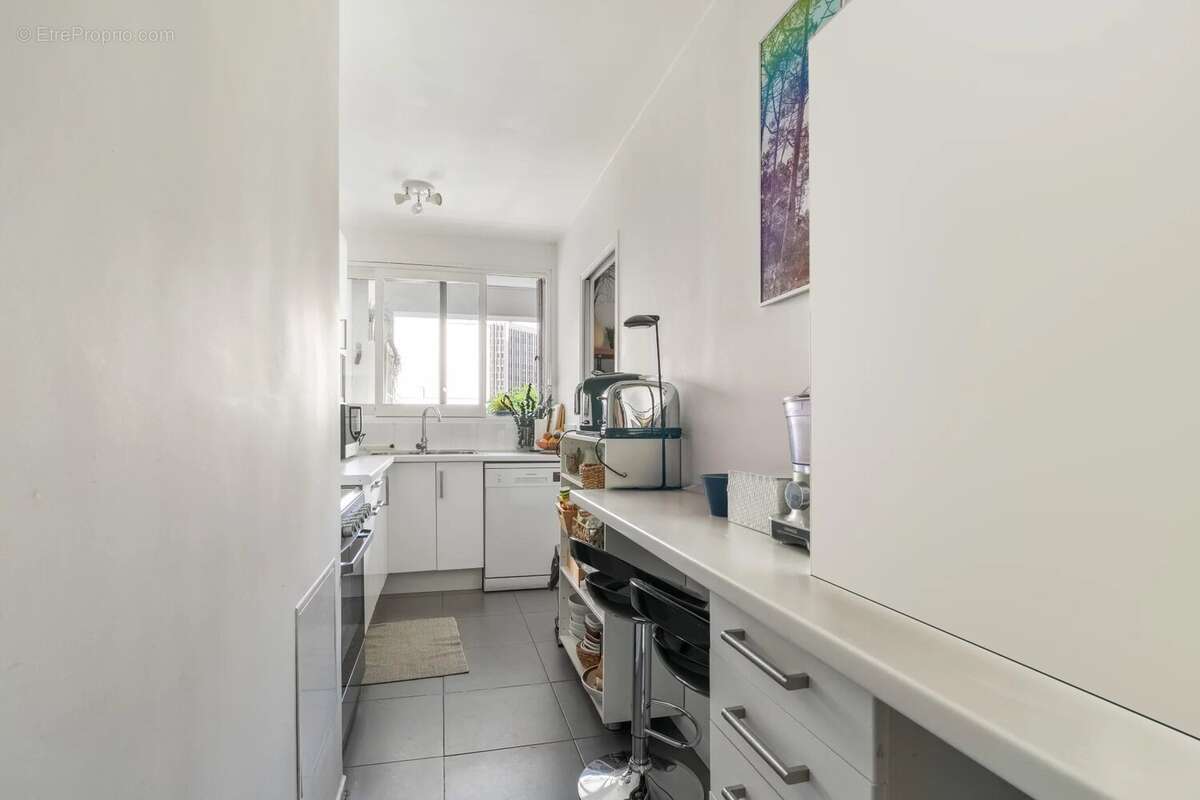 Appartement à LEVALLOIS-PERRET