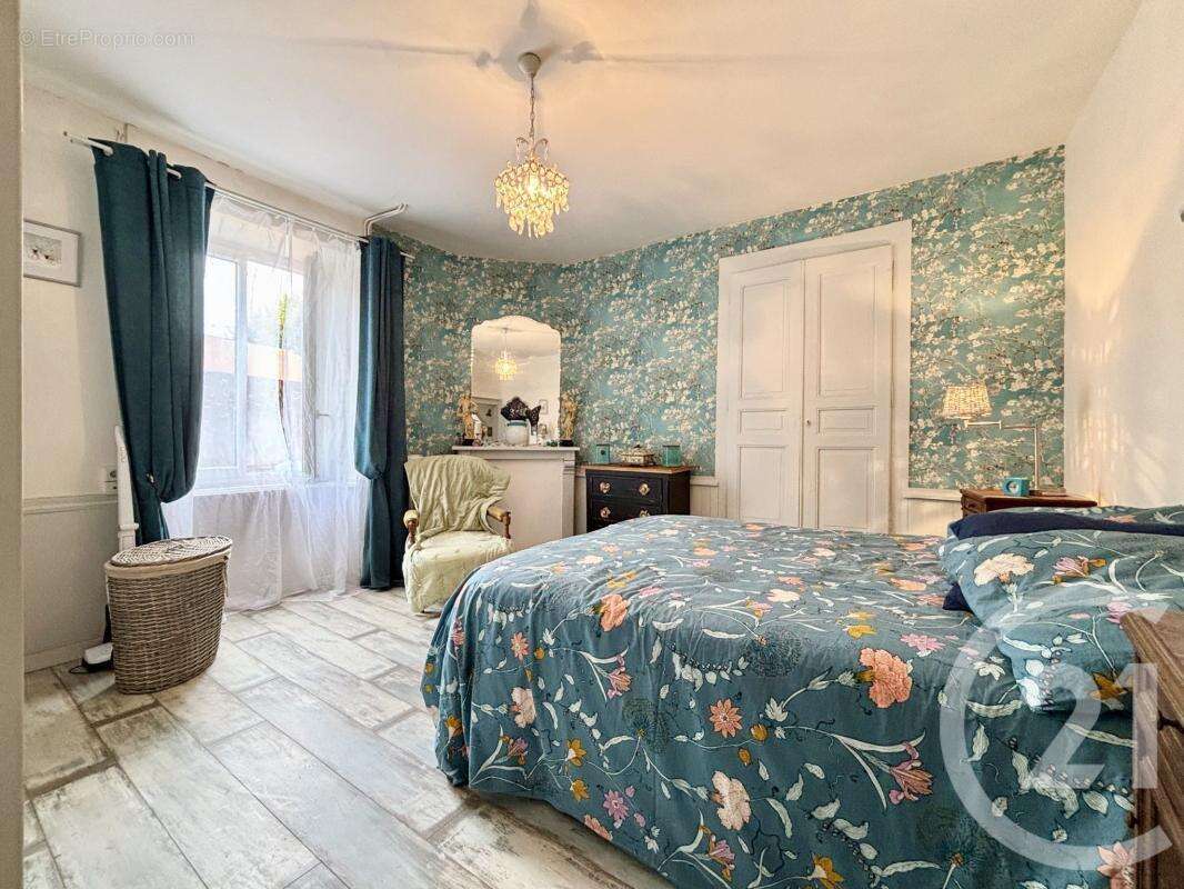 Maison à LA CROISILLE-SUR-BRIANCE