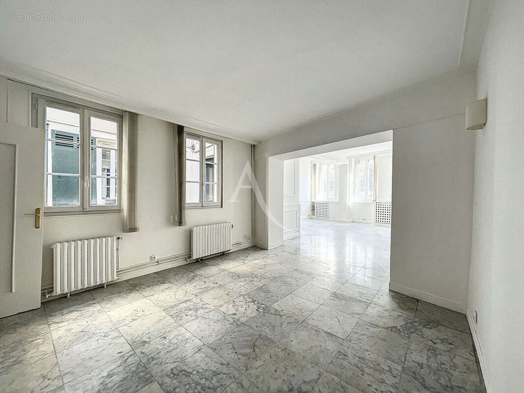Maison de ville 6 pièces de 102.02 m² - Centre-ville de Saint-Germain-en-Laye - photo 17