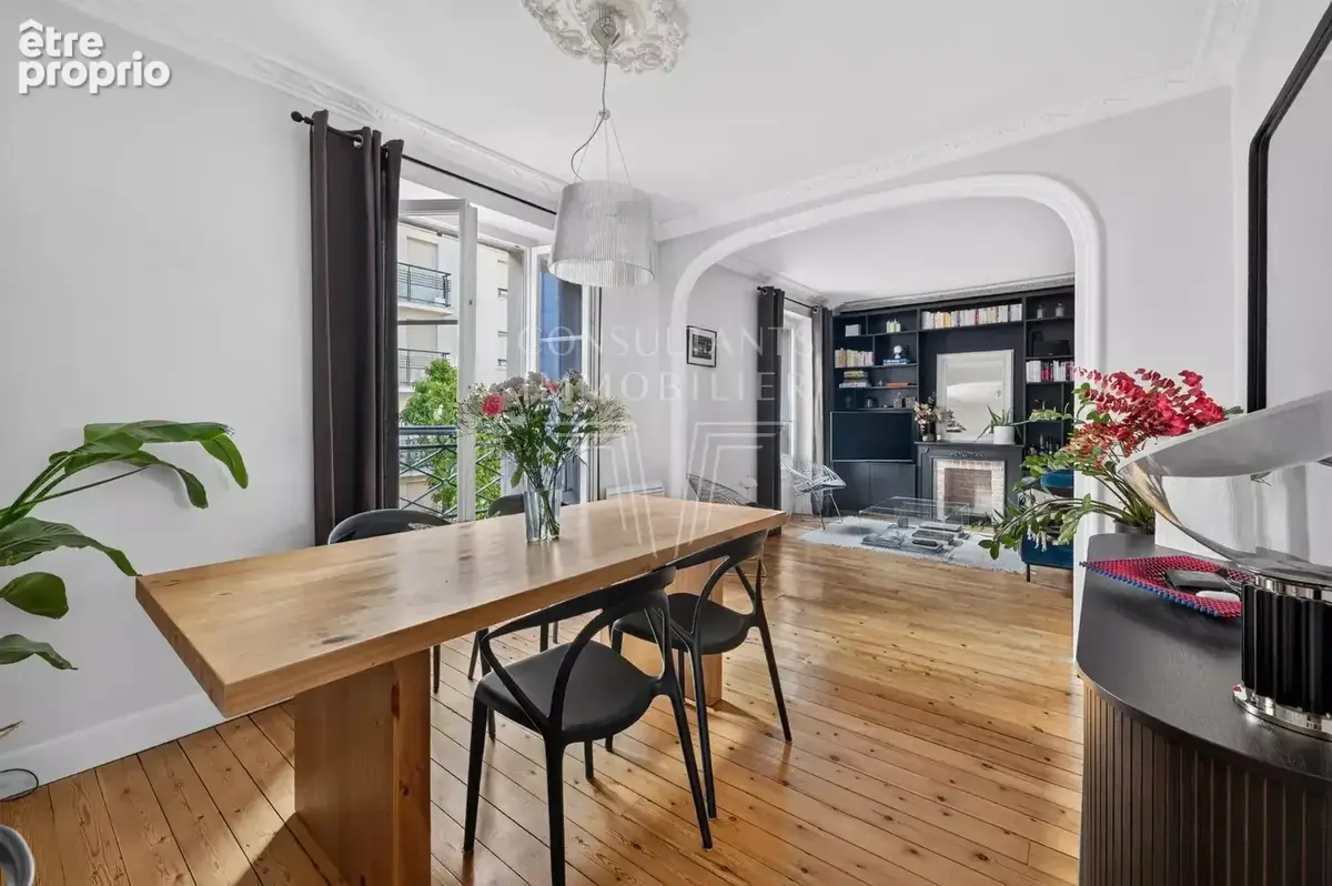 Appartement à LEVALLOIS-PERRET