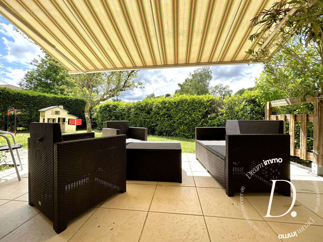 Maison à SAINT-PIERRE-DU-MONT