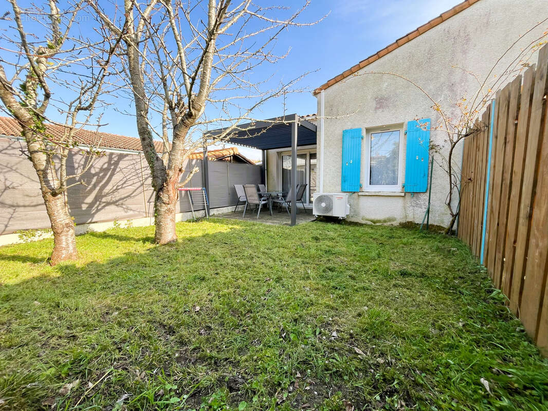 Maison à MESCHERS-SUR-GIRONDE