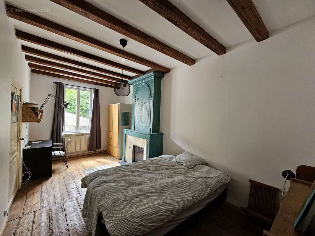 Maison à SAINTES