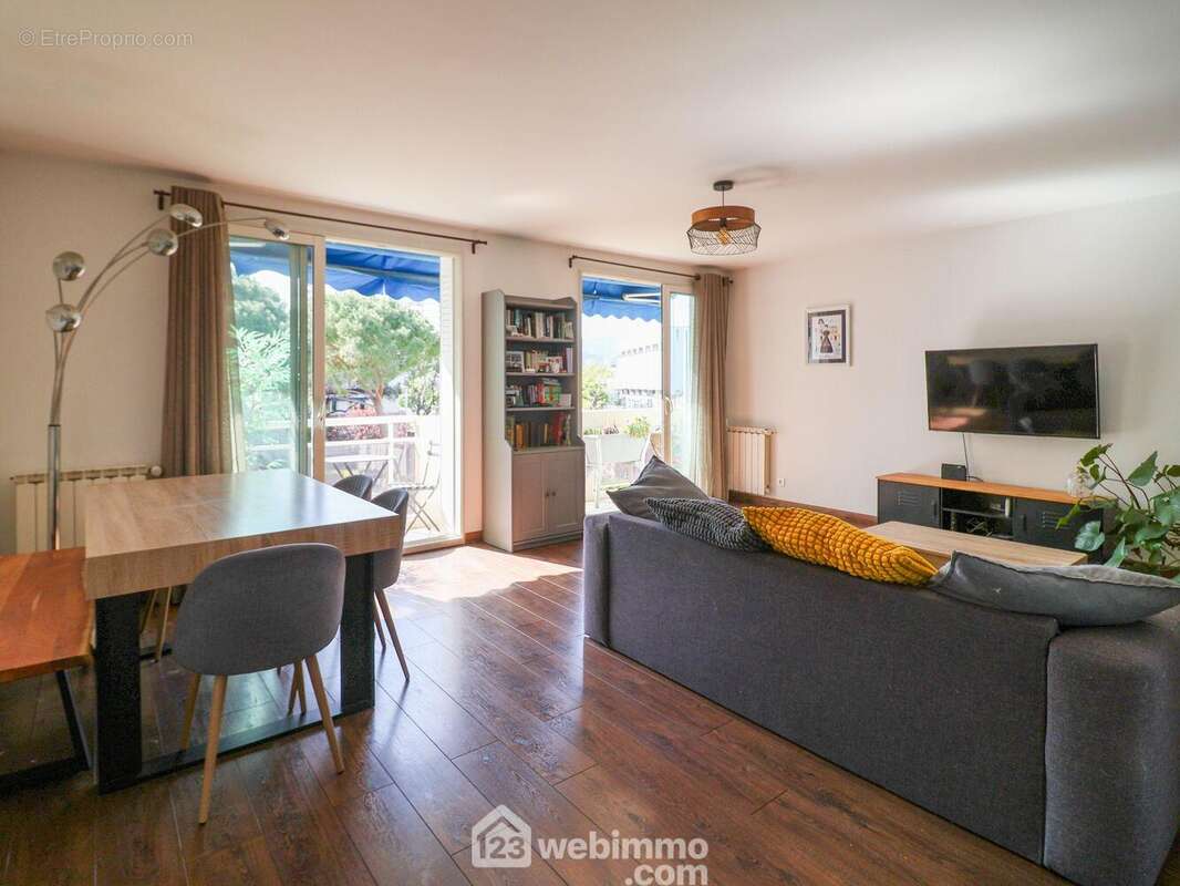 Appartement à MARSEILLE-8E