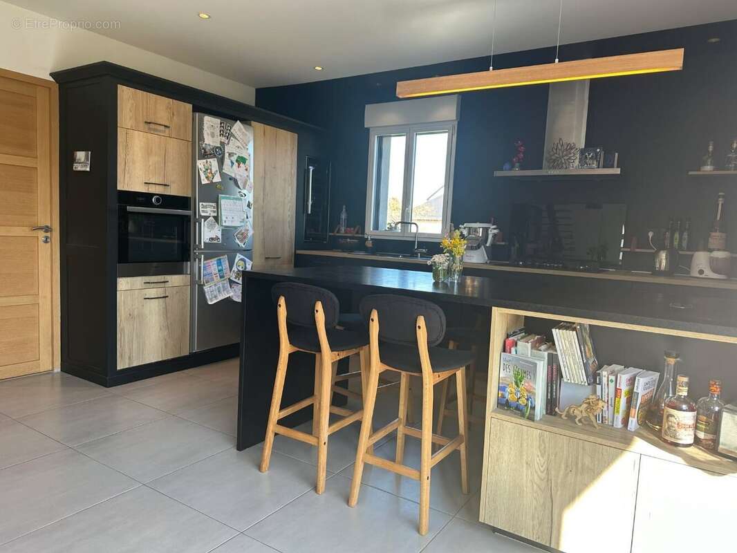 Maison à SAINT-LAMBERT-DU-LATTAY