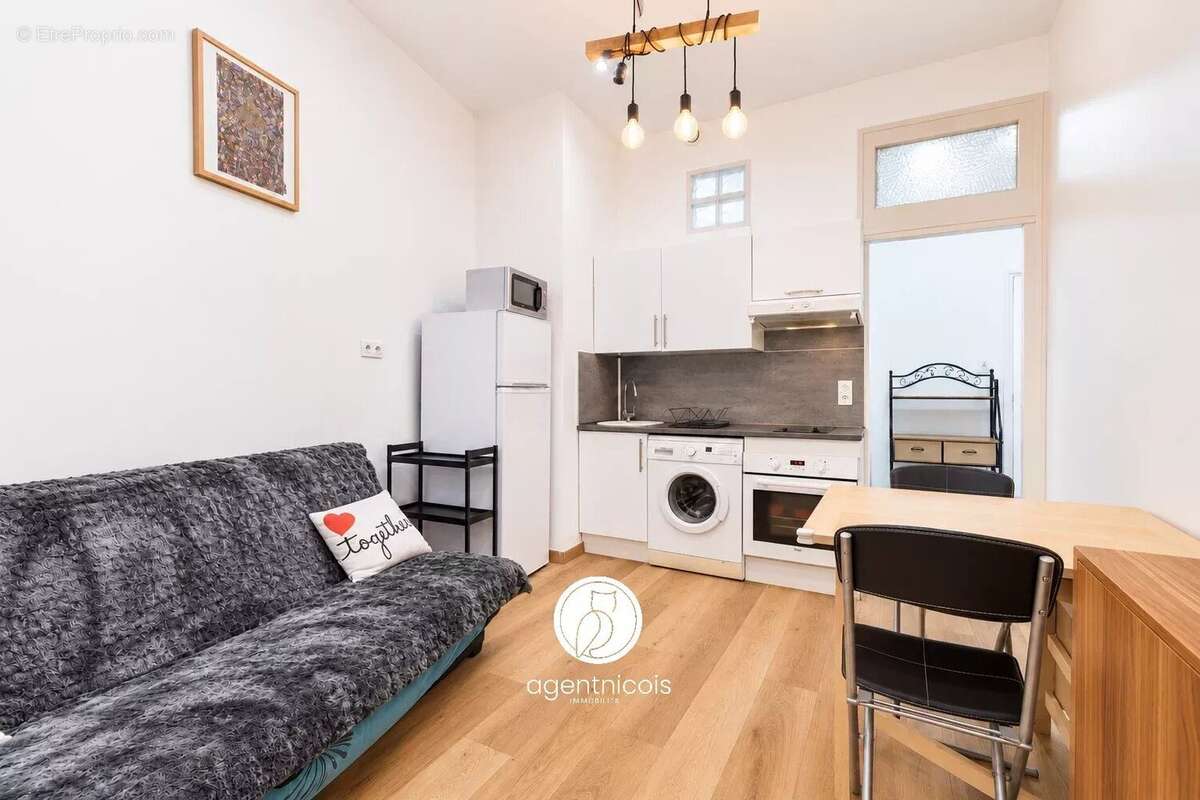 Nice // Centre-Ville : 2 pièces / Bon état / Investissement locatif - photo 2