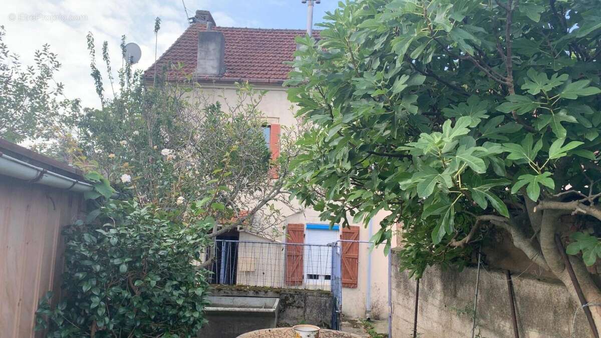 Photo 8 - Maison à COMMENTRY