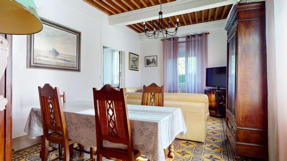 Maison à LABASTIDE-ROUAIROUX