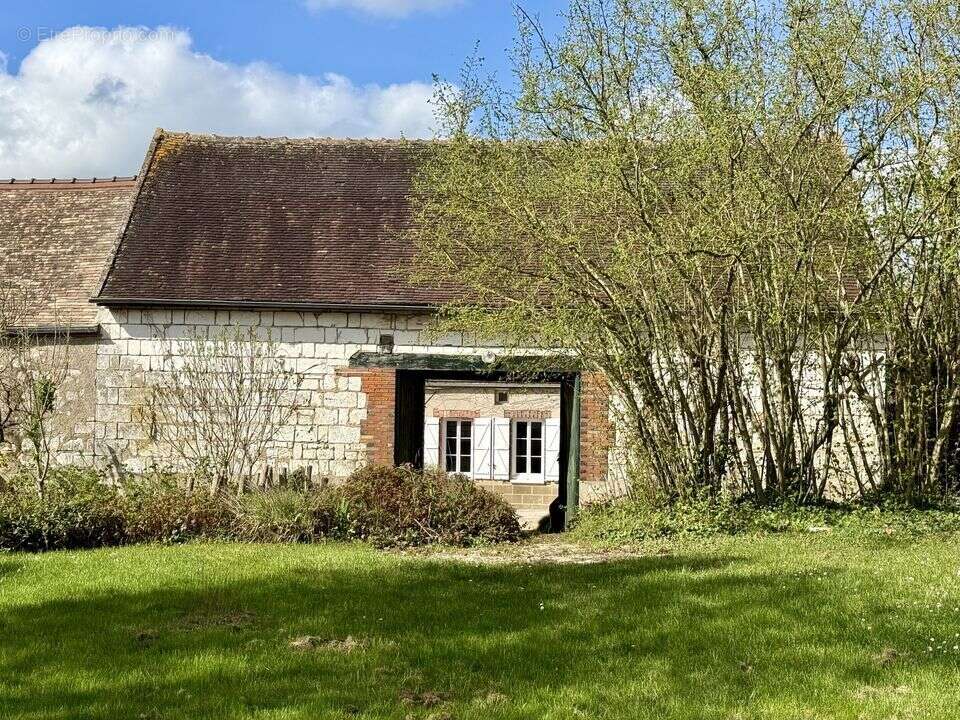 Maison à PONT-SUR-YONNE
