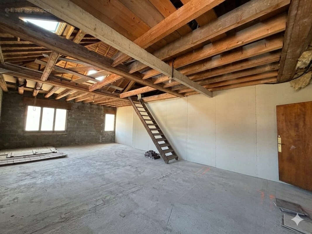 Appartement à MAICHE