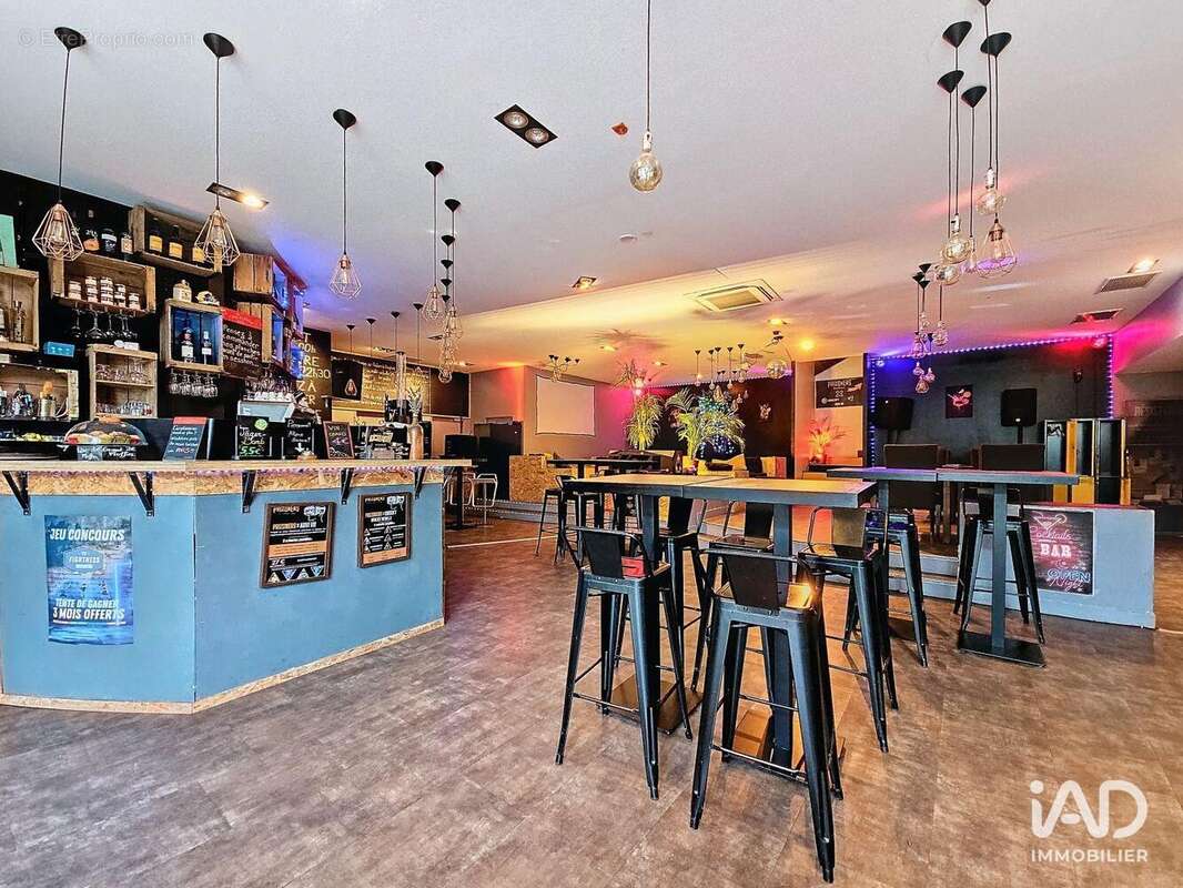 Photo 2 - Commerce à GIERES