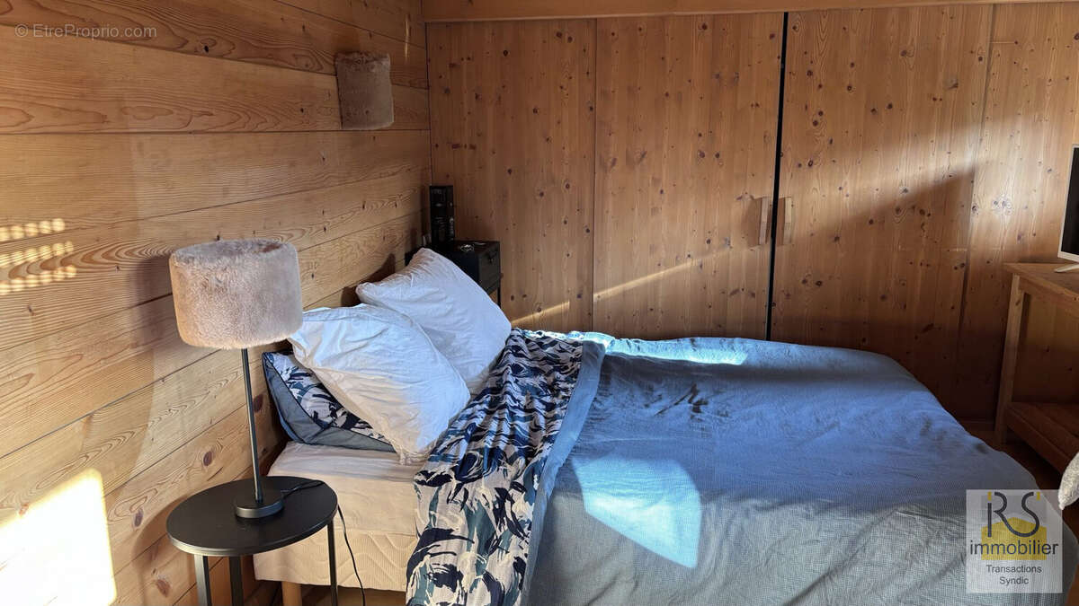 Chambre 1 - Maison à ARACHES-LA-FRASSE