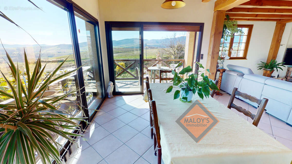 Maison à LE BOIS-D'OINGT