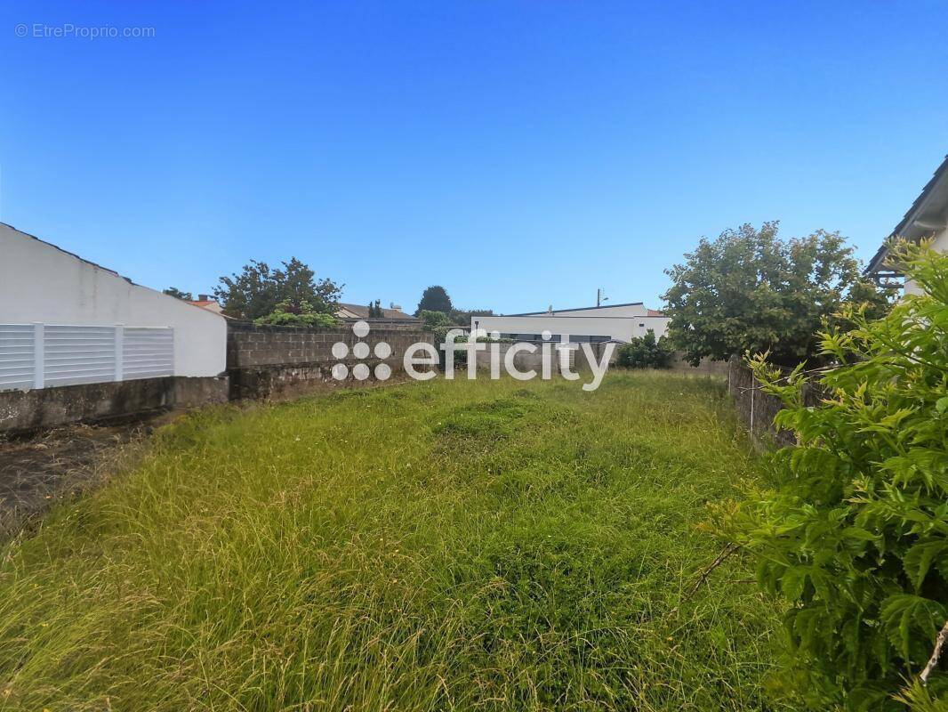 Terrain à BRETIGNOLLES-SUR-MER