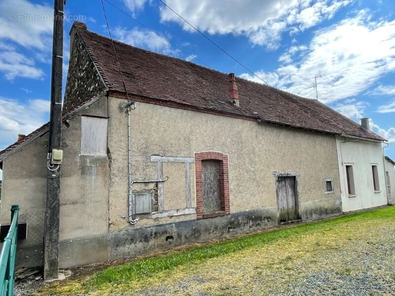 Maison à NOUZEROLLES