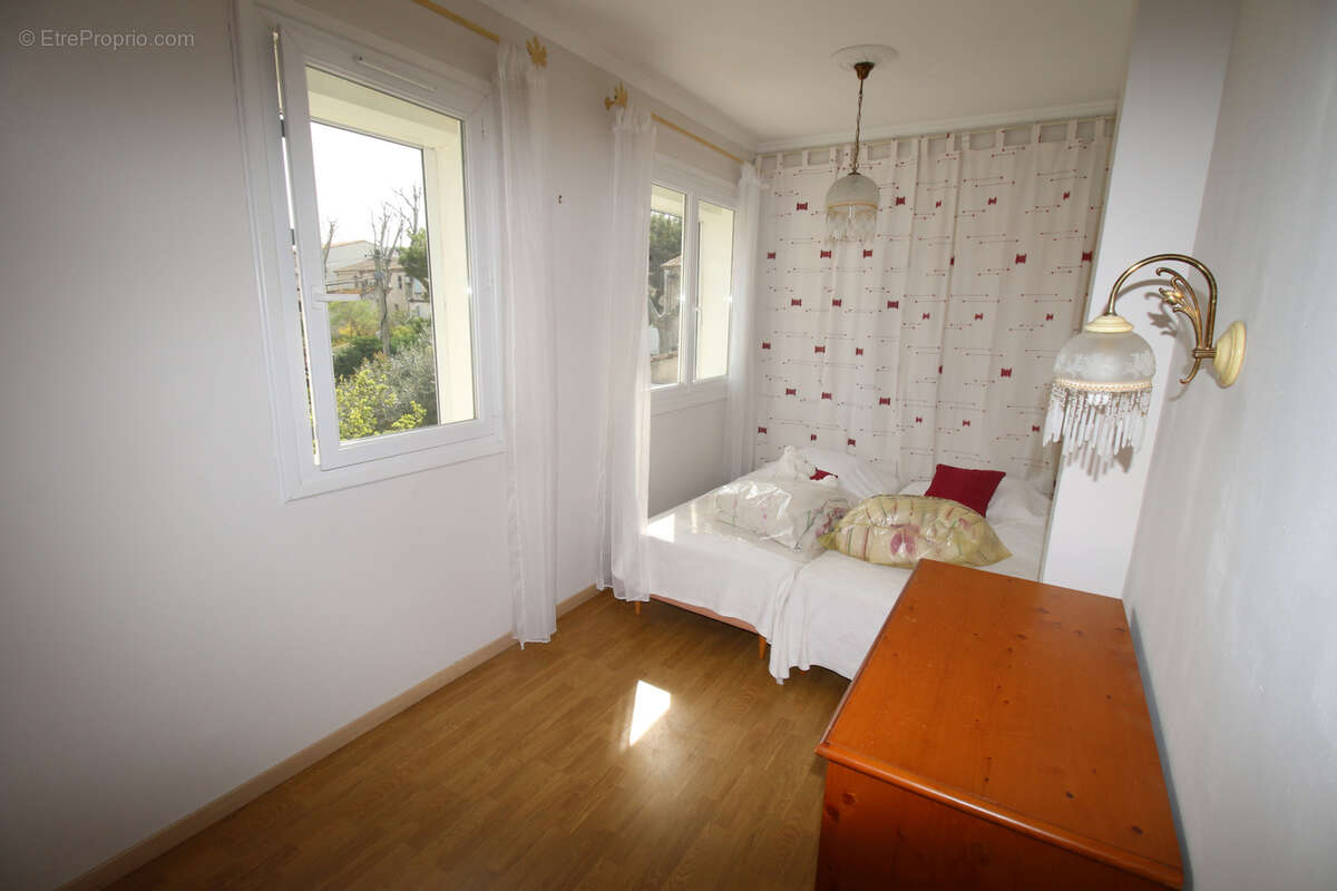 Maison à FONTVIEILLE