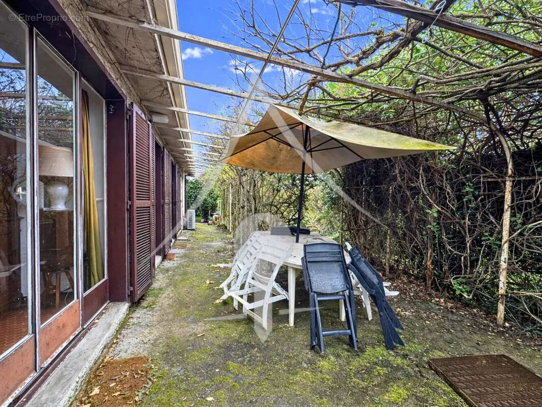 Maison à LONGAGES