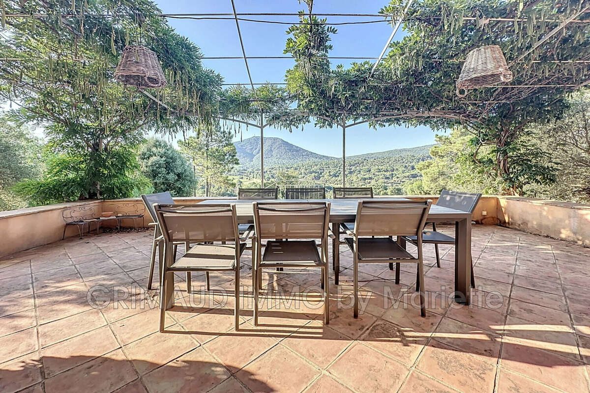 Maison à PLAN-DE-LA-TOUR