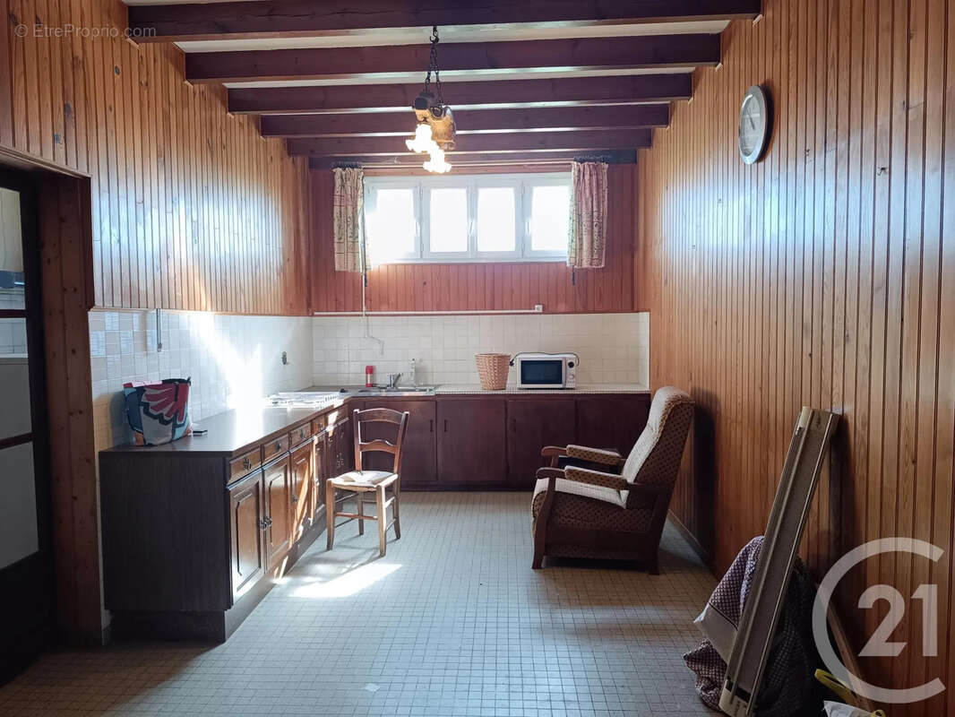 Maison à COUTRAS