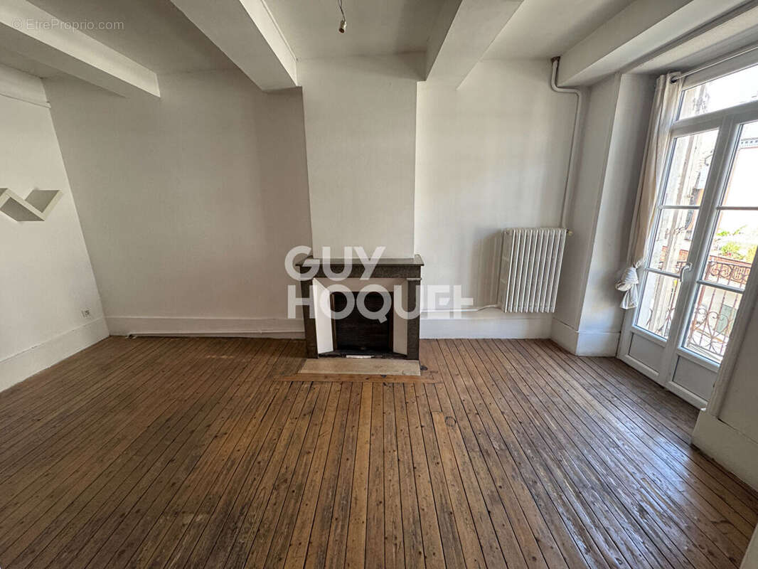 Appartement à AUBENAS