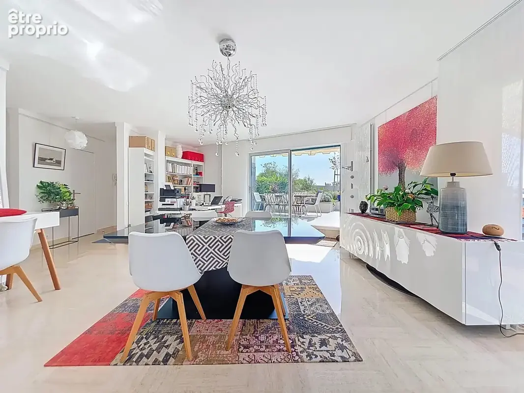 EXCEPTIONNEL : PENTHOUSE 110 m² avec 175 m² m² de terrasses - Vue mer - Double garage - photo 4
