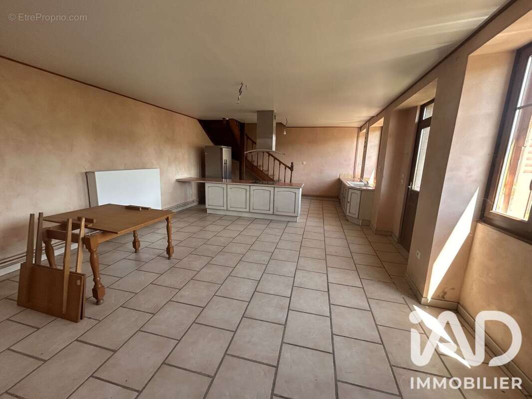 Photo 2 - Maison à CURGY