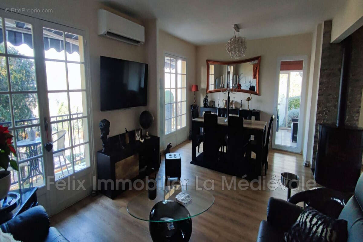 Maison à SARLAT-LA-CANEDA